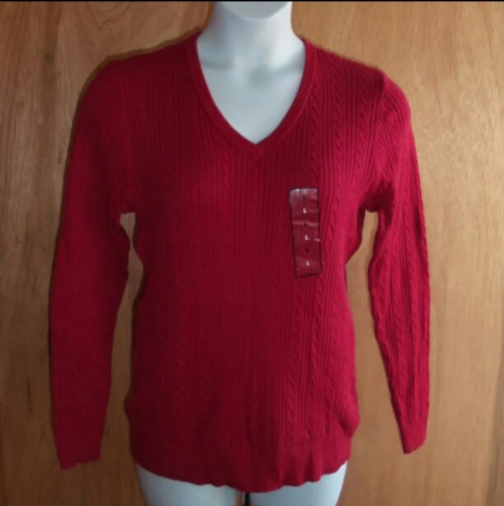 Sweater By Basic Editions